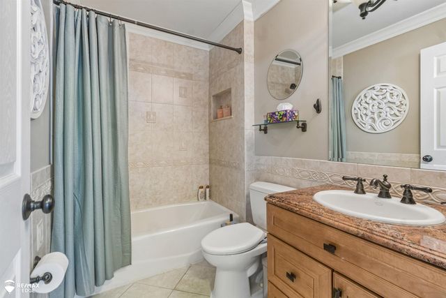 32511 Norfolk Street, Livonia, MI 48152