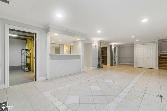 32511 Norfolk Street, Livonia, MI 48152