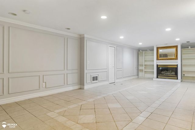 32511 Norfolk Street, Livonia, MI 48152