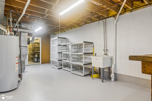 32511 Norfolk Street, Livonia, MI 48152