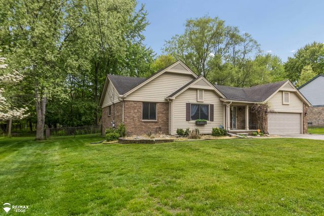 32511 Norfolk Street, Livonia, MI 48152