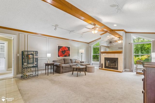 32511 Norfolk Street, Livonia, MI 48152