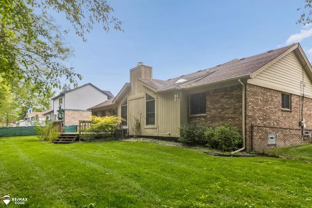 32511 Norfolk Street, Livonia, MI 48152