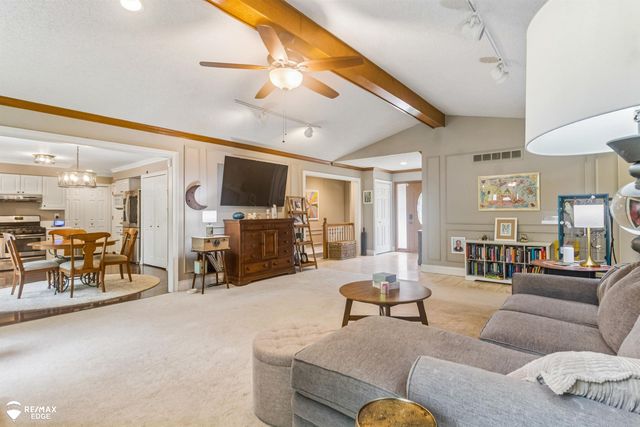 32511 Norfolk Street, Livonia, MI 48152