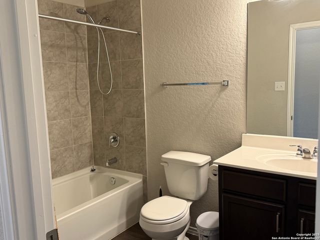 6874 Comanche Cougar, San Antonio, TX 78233