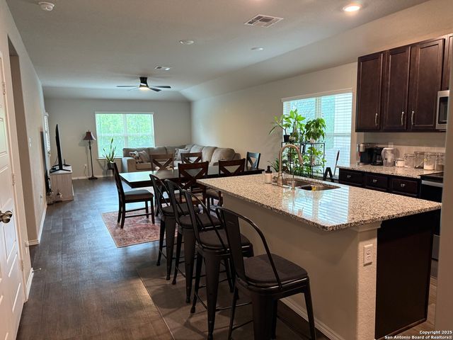 6874 Comanche Cougar, San Antonio, TX 78233