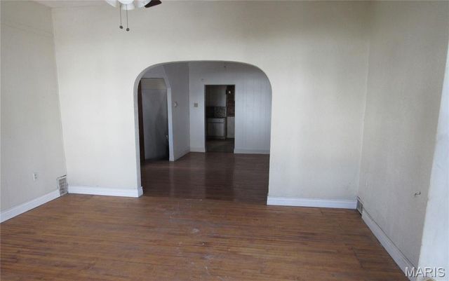 1210 N Church Street, Belleville, IL 62221