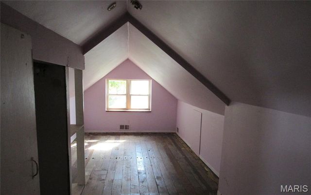 1210 N Church Street, Belleville, IL 62221