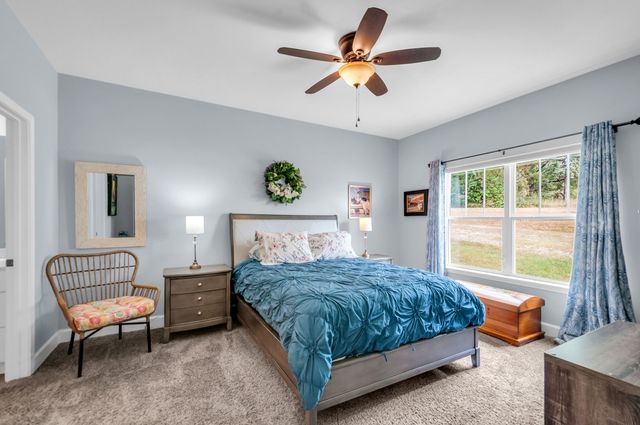 1505 Bakers Work Rd, Burns, TN 37029