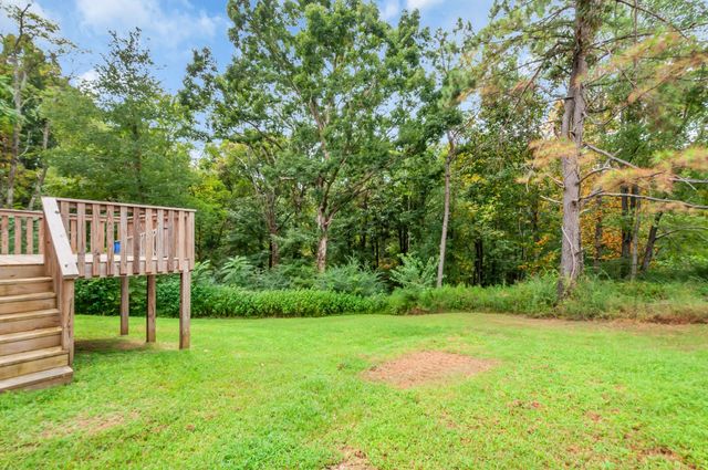 1505 Bakers Work Rd, Burns, TN 37029