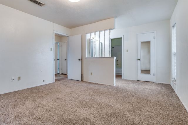 2805 Barrington Place, Arlington, TX 76014