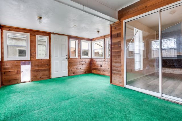 2805 Barrington Place, Arlington, TX 76014