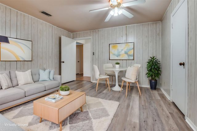 2805 Barrington Place, Arlington, TX 76014