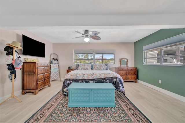 812 59TH STREET NW, Bradenton, FL 34209
