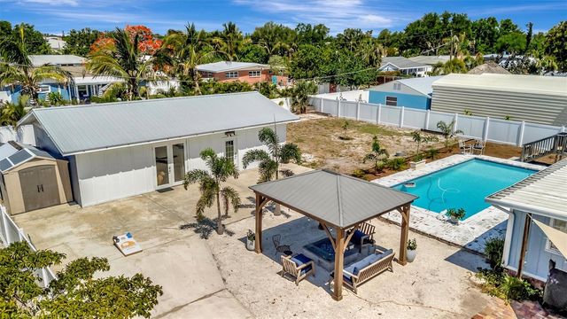 812 59TH STREET NW, Bradenton, FL 34209