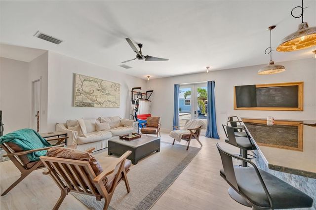 812 59TH STREET NW, Bradenton, FL 34209