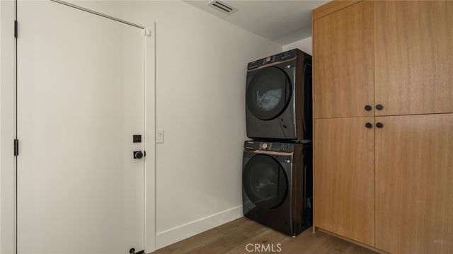 29340 Via Milagro, Valencia, CA 91354