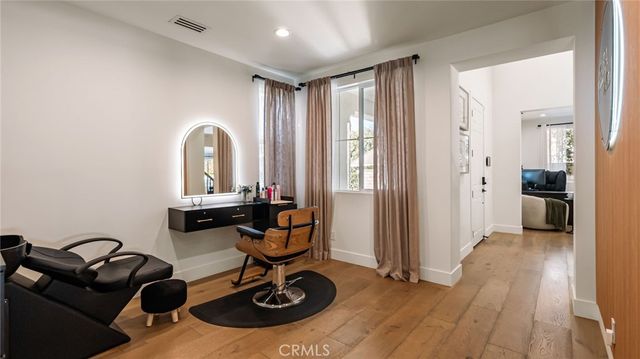 29340 Via Milagro, Valencia, CA 91354