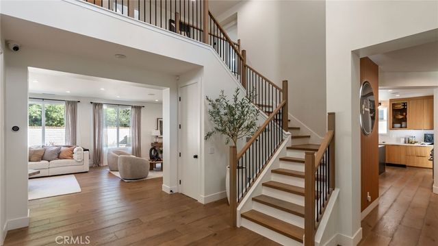 29340 Via Milagro, Valencia, CA 91354