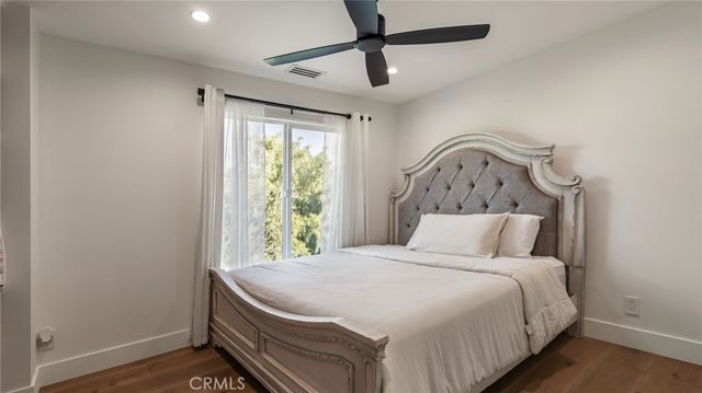 29340 Via Milagro, Valencia, CA 91354