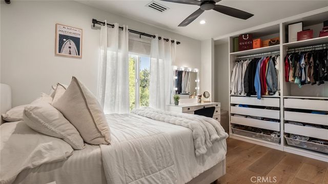 29340 Via Milagro, Valencia, CA 91354