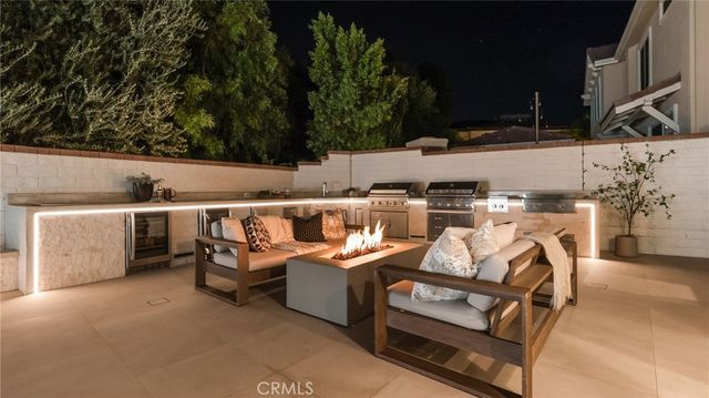 29340 Via Milagro, Valencia, CA 91354
