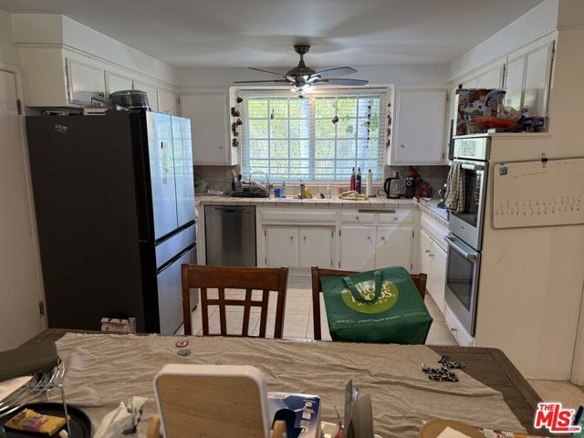 4840 Adele Court, Woodland Hills (los Angeles), CA 91364