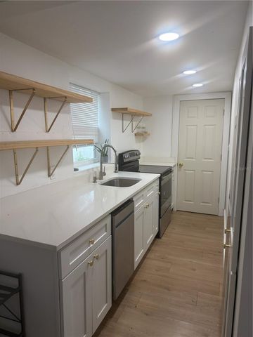 2417 W GRAY STREET, Tampa, FL 33609