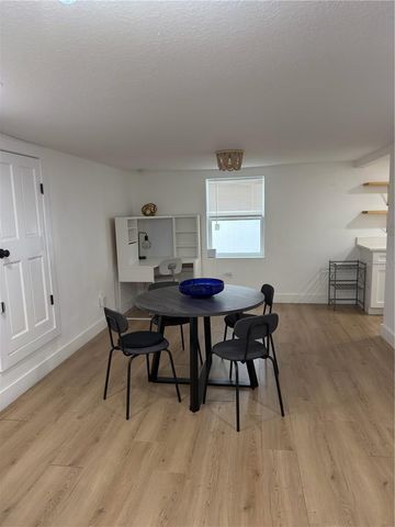 2417 W GRAY STREET, Tampa, FL 33609