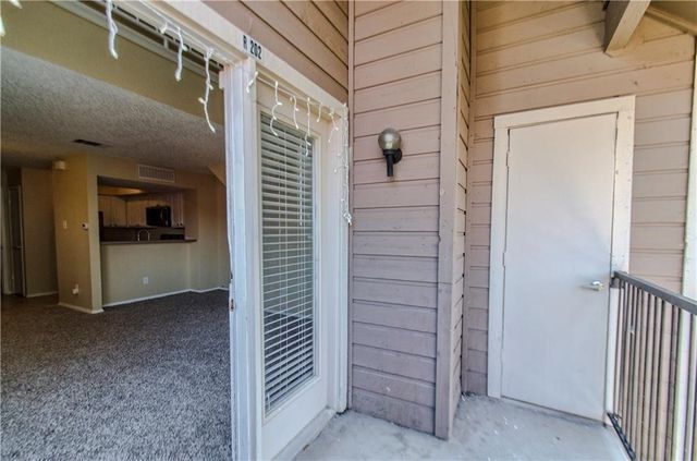 9835 Walnut Street 202, Dallas, TX 75243