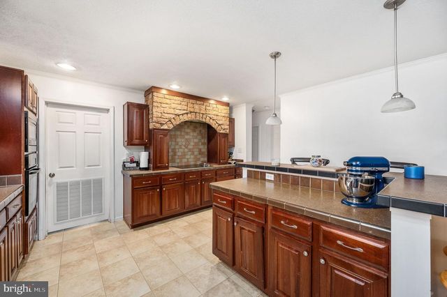 10325 MILL POND RD, Spotsylvania, VA 22551