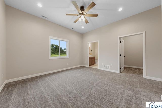 541 Smith Street, Kasota, MN 56050