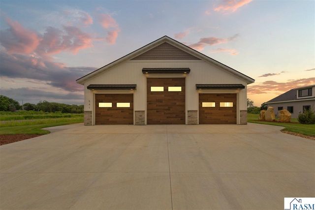 541 Smith Street, Kasota, MN 56050