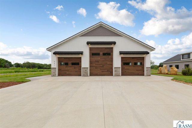 541 Smith Street, Kasota, MN 56050