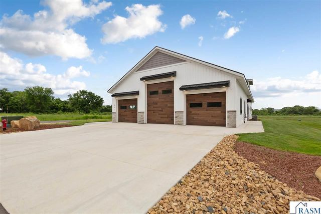 541 Smith Street, Kasota, MN 56050