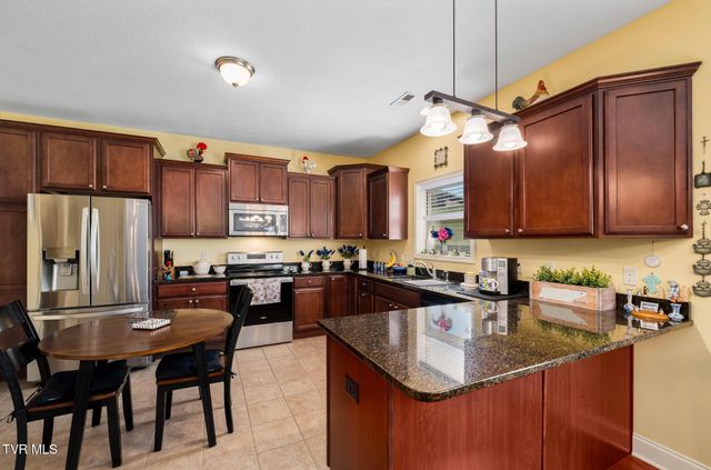 2915 Royal Mile Divide Divide, Kingsport, TN 37664