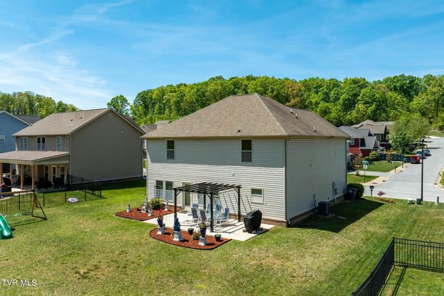2915 Royal Mile Divide Divide, Kingsport, TN 37664