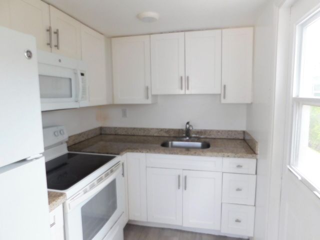 825 NE 6th Street 3, Fort Lauderdale, FL 33304