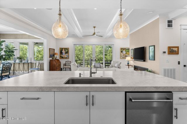 9 Island Drive, Wrightsville Beach, NC 28480