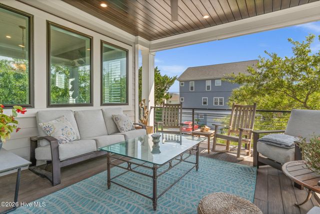 9 Island Drive, Wrightsville Beach, NC 28480