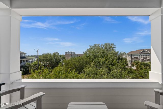 9 Island Drive, Wrightsville Beach, NC 28480