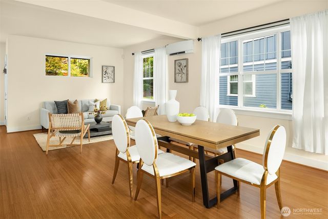 1748 25th Walk NE, Issaquah, WA 98029