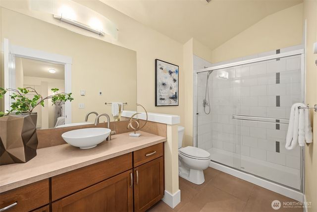 1748 25th Walk NE, Issaquah, WA 98029