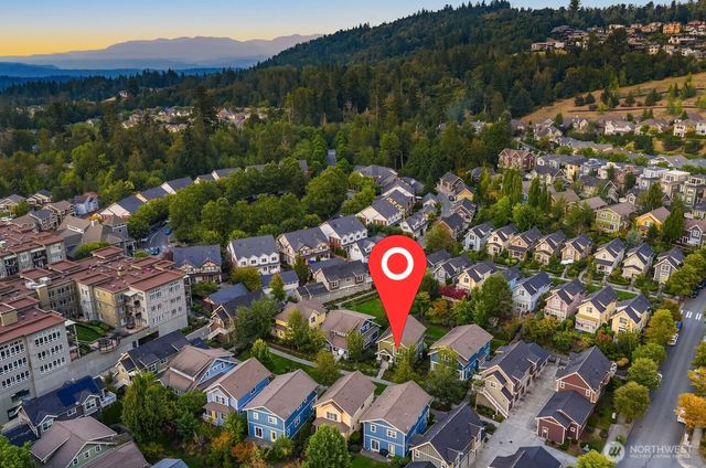 1748 25th Walk NE, Issaquah, WA 98029
