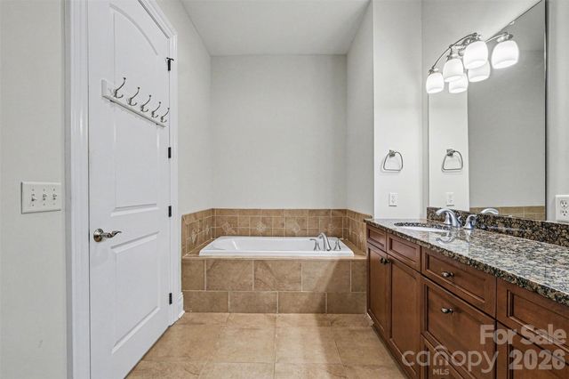 3276 Park Road, Charlotte, NC 28209