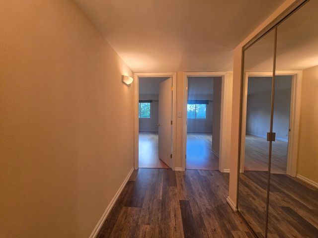 375 Plum Creek Drive 103, Wheeling, IL 60090