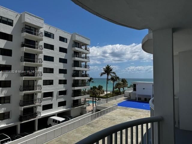 5401 Collins Ave 209, Miami Beach, FL 33140