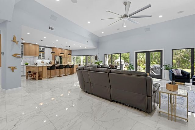 161 W CHASE STREET, Hernando, FL 34442