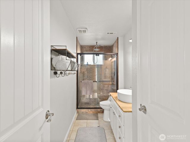 12020 W Engebretsen Road, Granite Falls, WA 98252