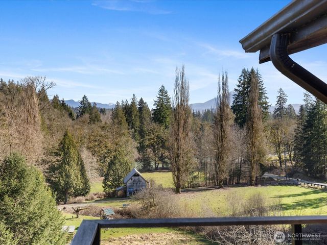 12020 W Engebretsen Road, Granite Falls, WA 98252